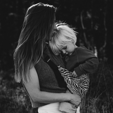 Toddler carrier Black Zebra